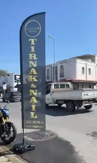 Bayan Kuaförü Yelken Bayrağı-68