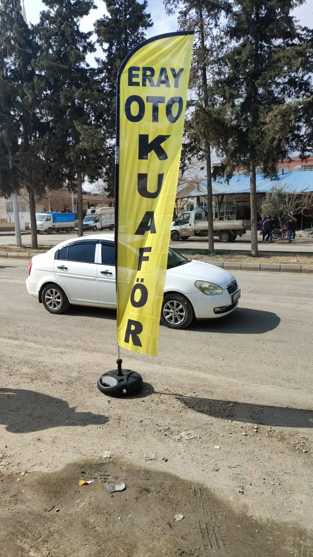 Oto Kuaför Yelken Bayrağı-2