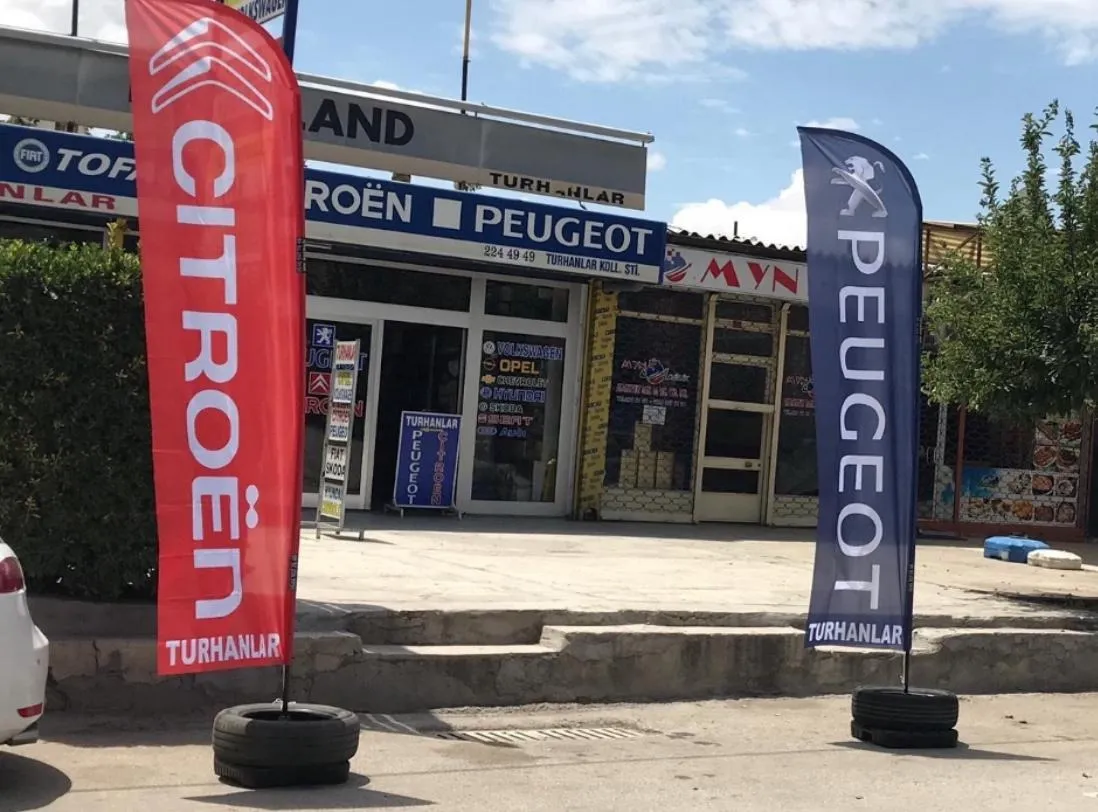 Otomobil Markaları Yelken Bayrağı-11